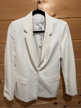 Women’s White Single-Button Blazer